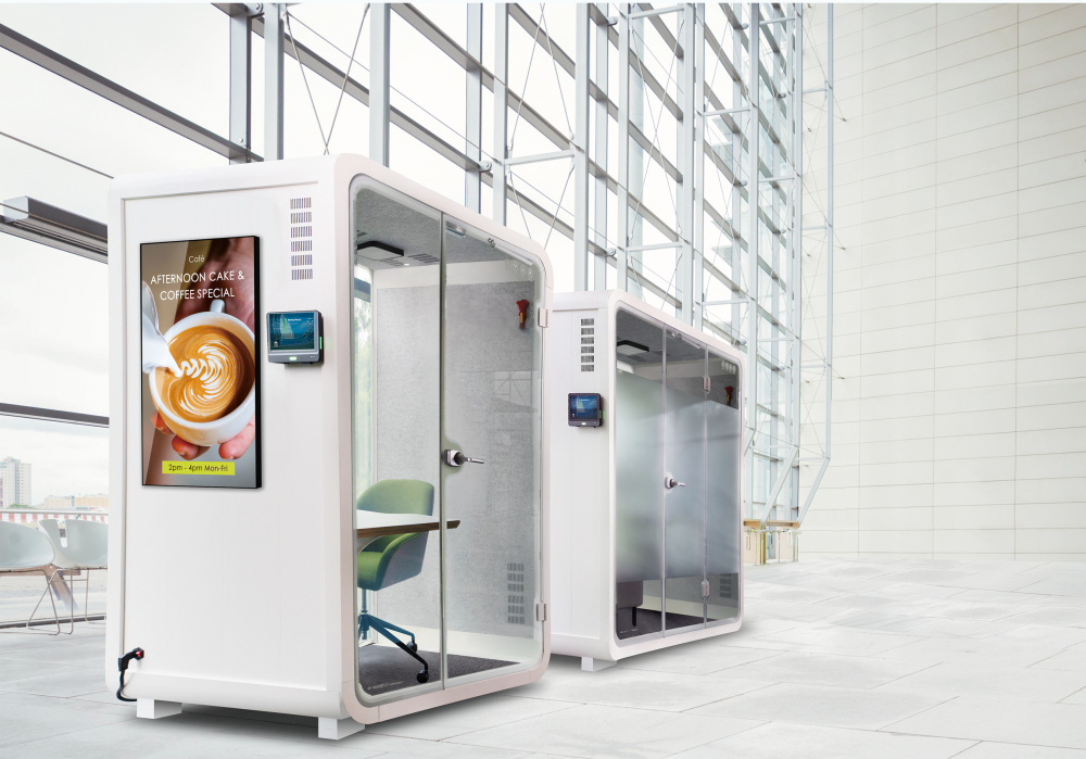 pg.ccm壹号官方版子公司达擎之智慧行动办公舱，采用PDLC智能调光玻璃设计，透过通电与断电的电流切换，呈现透明与雾面效果，具节能降耗特性并兼顾隐私，确保信息安全