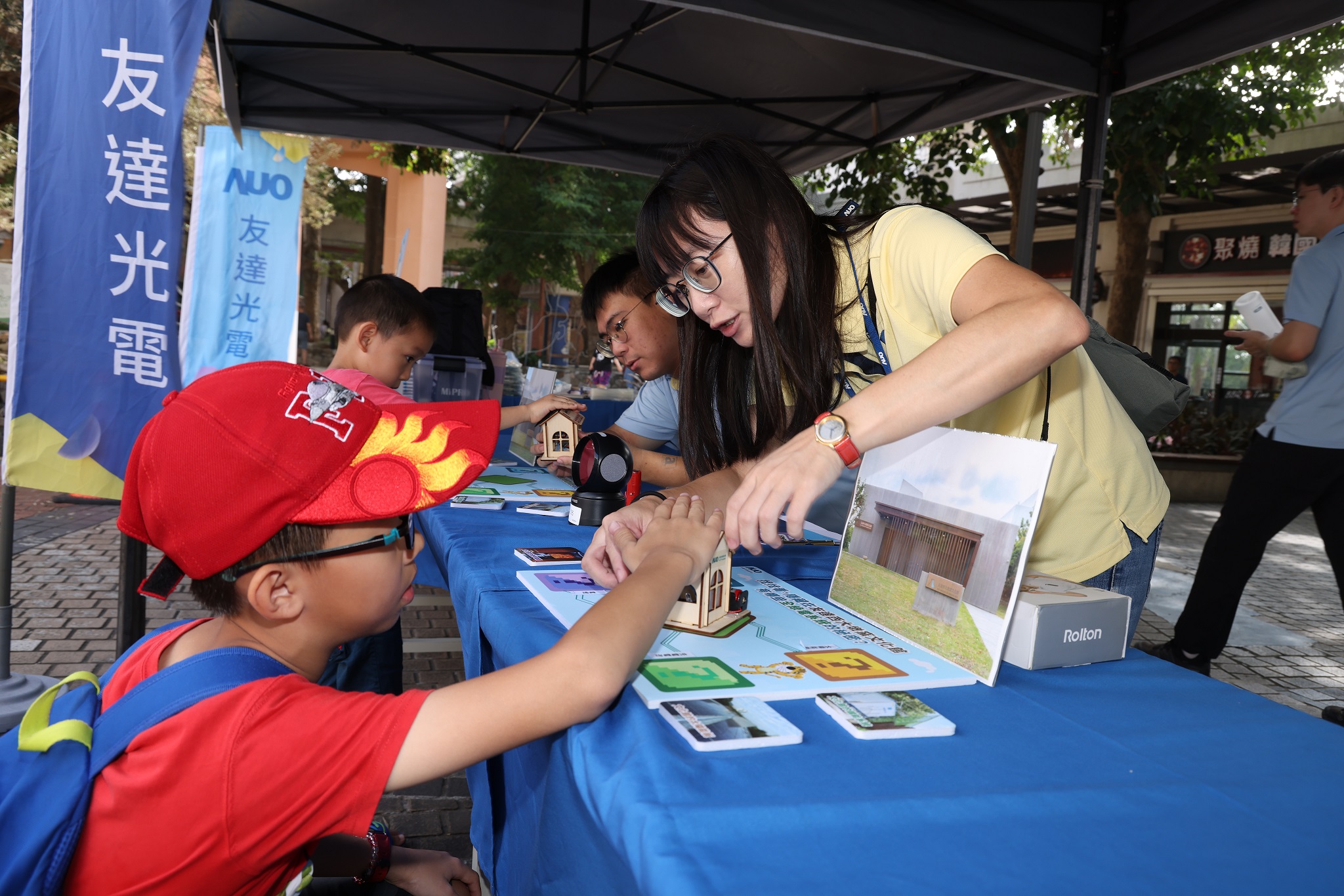 pg.ccm壹号官方版投入永續素養教育多年，從自身的環境教育場域走入校園、各式活動現場，合作夥伴亦擴及到NGO、公部門與供應鏈，豐碩成果獲「社會共融領袖獎」